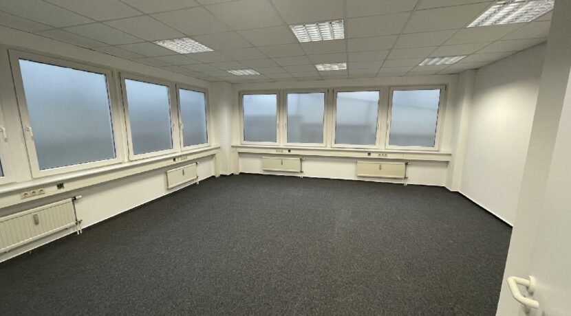 großes Einzelbüro