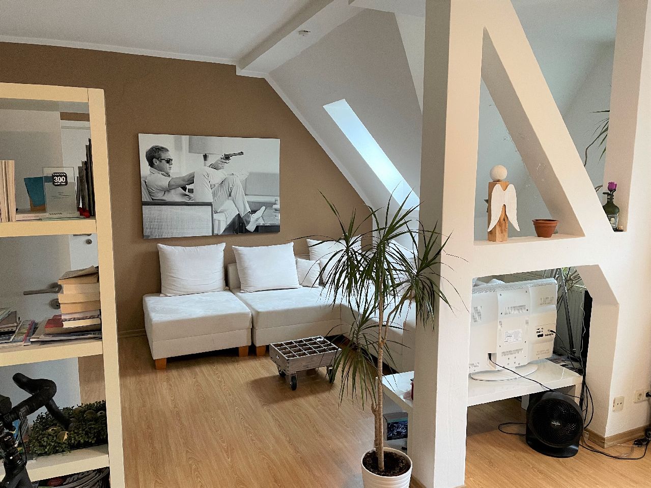 Düsseldorf-Unterbilk! 2-Zimmer-Altbauwohnung mit Wohnküche nähe Lorettostraße! - Foto 2
