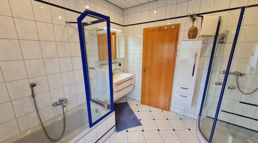 modernes Bad OG