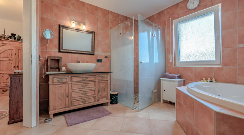 Badezimmer OG