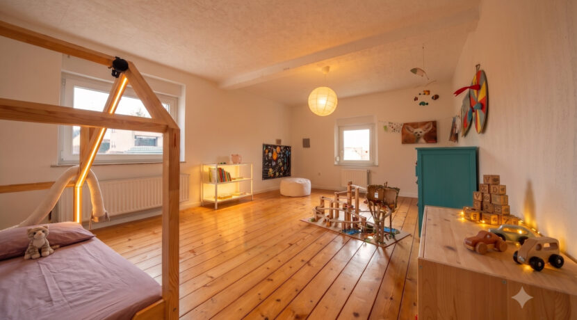 Kinderzimmer Vorderhaus KI generiert