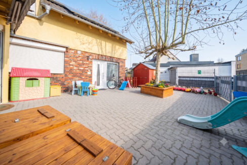 Kita Garten KI generiert
