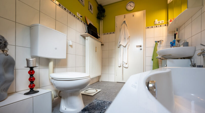Badezimmer OG vorne