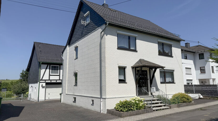 Straßenansicht