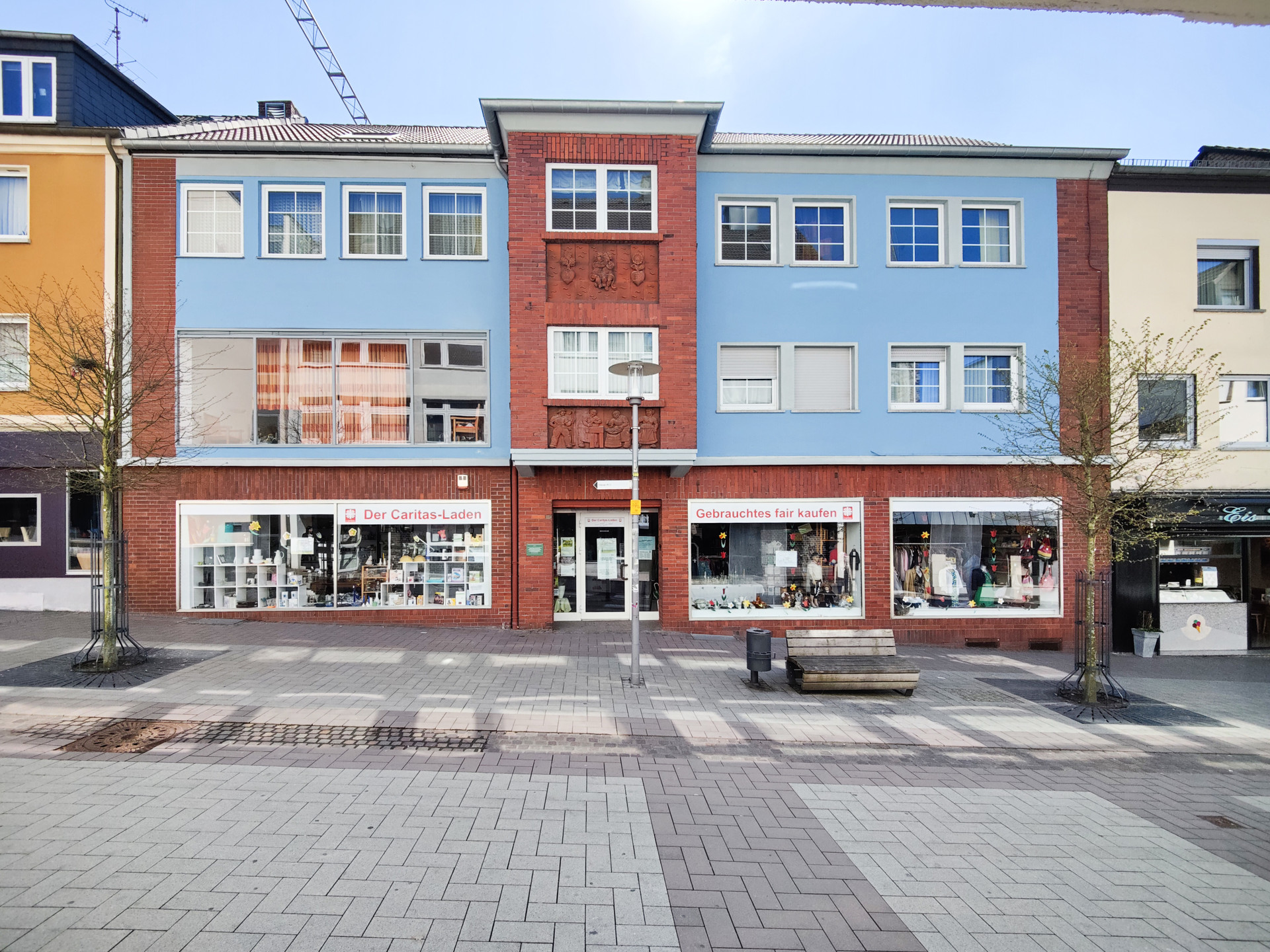 ***Reduziert*** Wohn- und Geschäftshaus in der Fußgängerzone von Altenkirchen für den Kapitalanleger. Sollmiete ca. 3.000,- Euro/Monat!