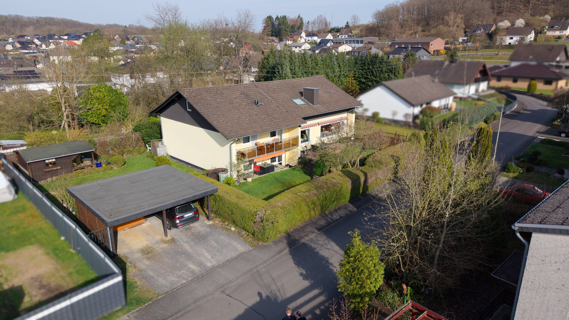 Gepflegtes Einfamilienhaus mit Einliegerwohnung (vermietet) und tollem Garten – nahe Hamm/Sieg!