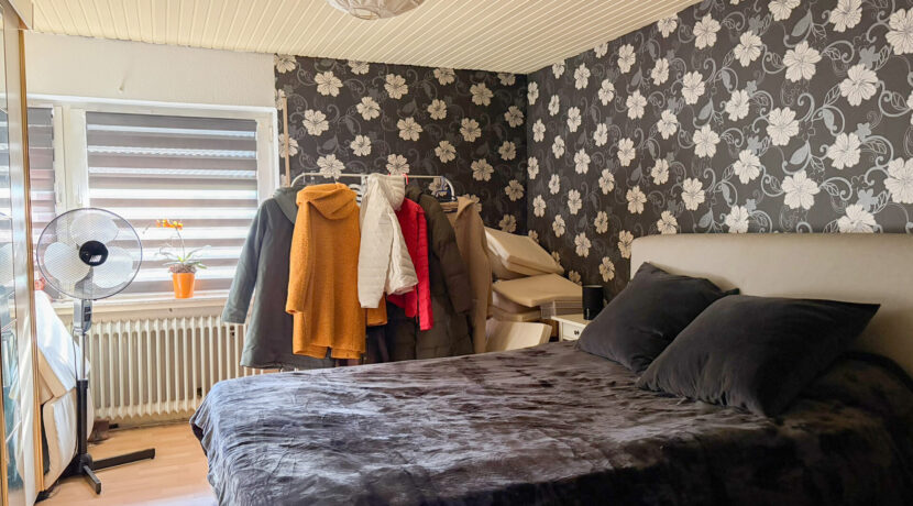 Schlafzimmer (ELW)