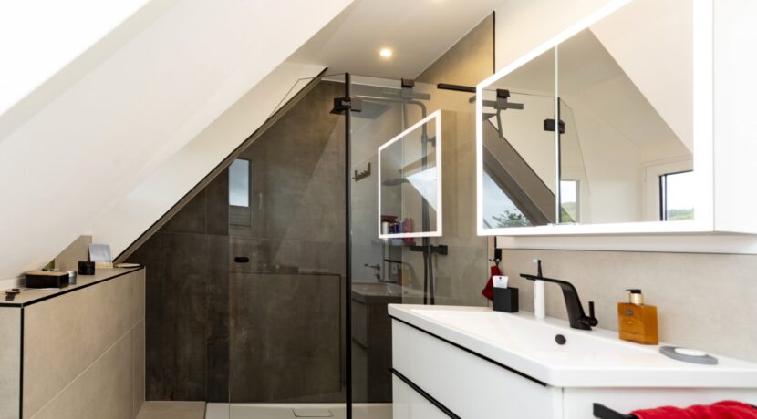 Badezimmer DG