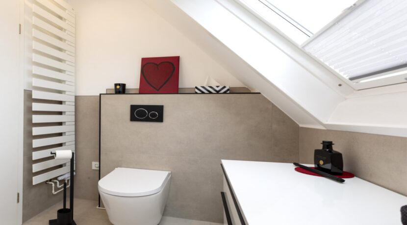Badezimmer DG