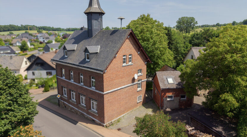 Straßenansicht