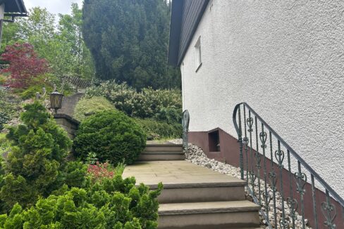 Außentreppe zum 1.OG