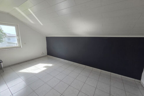 Schlafzimmer 1 DG