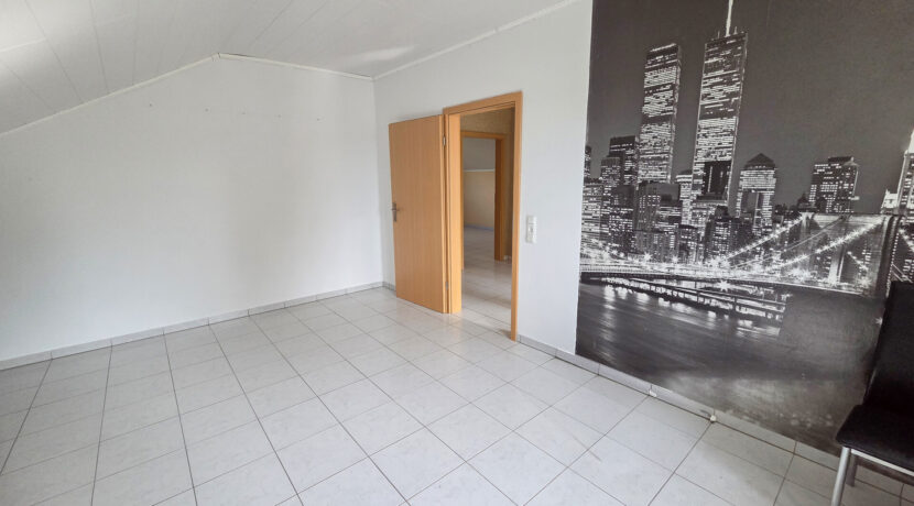 Schlafzimmer 1 DG