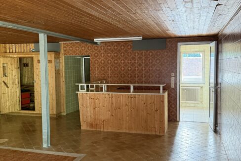 Schwimmhalle