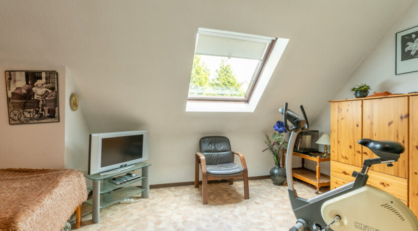 Schlafzimmer V