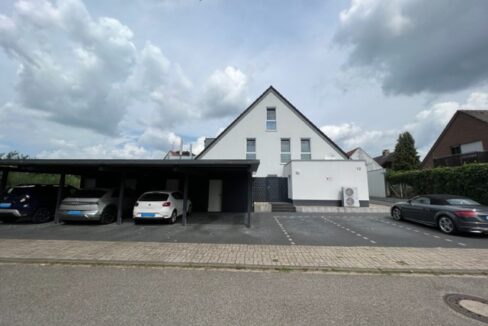 Straßenansicht