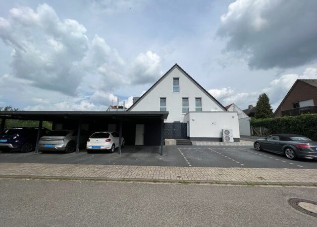 Straßenansicht