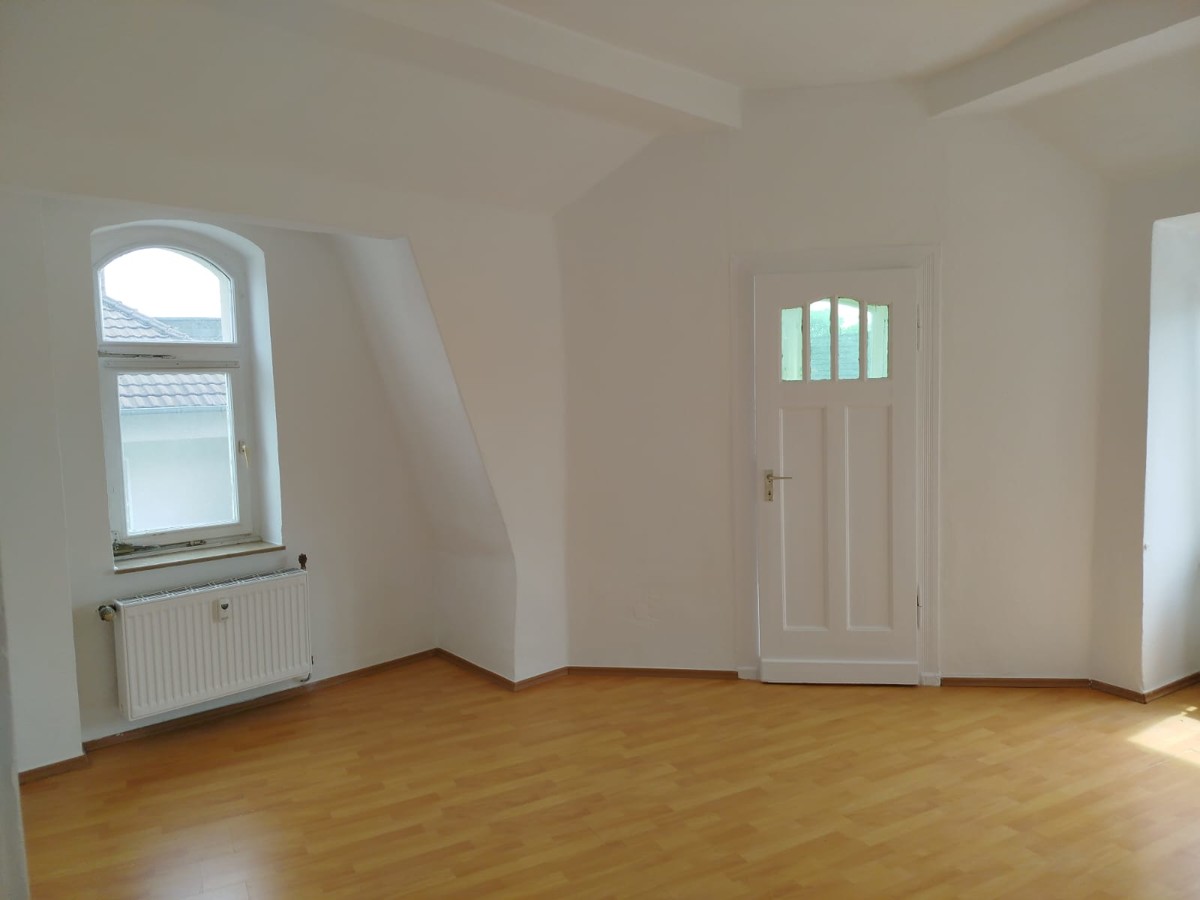 Heller Altbau mit Erker und viel Platz! - Foto 2