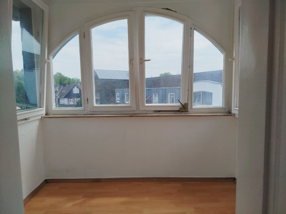 Heller Altbau mit Erker und viel Platz! - Foto 5