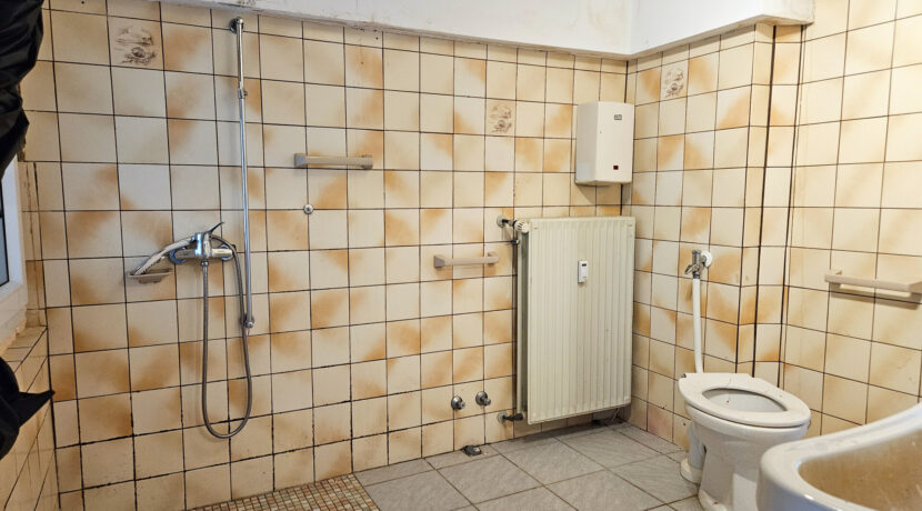 Badezimmer EG