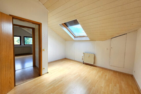 Schlafzimmer DG
