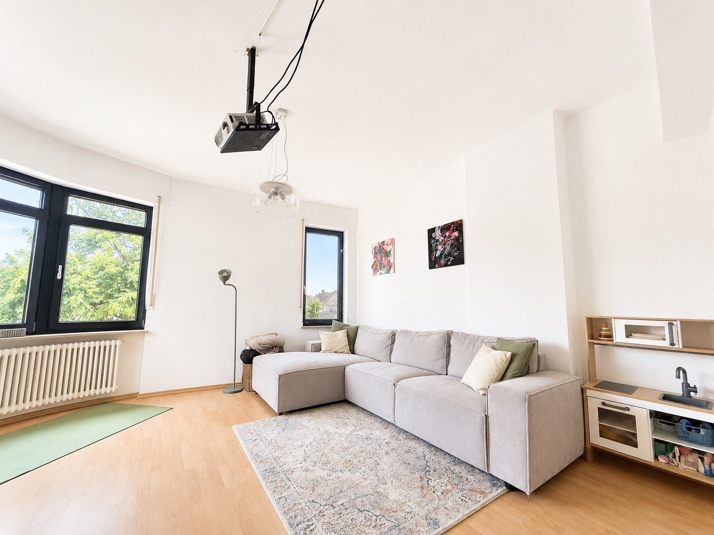 Charmante Altbauwohnung in Rheinlage von Krefeld-Uerdingen zu mieten!