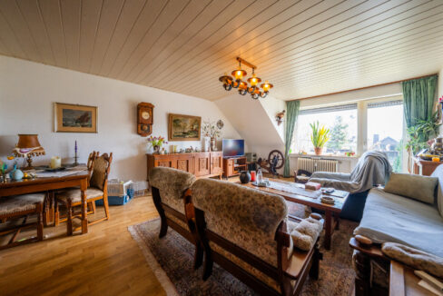 Wohnzimmer DG
