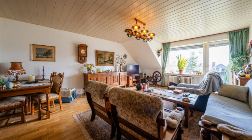 Wohnzimmer DG