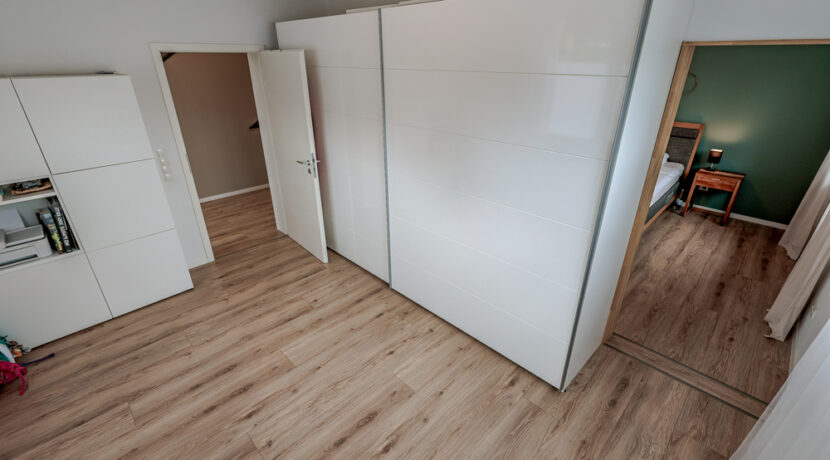 Zimmer 2 EG