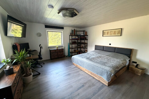 Schlafzimmer UG