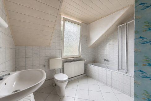 Badezimmer DG