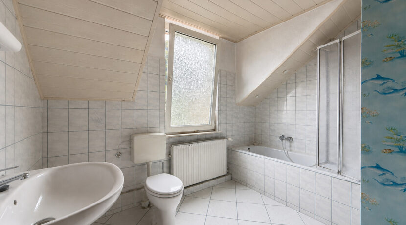 Badezimmer DG