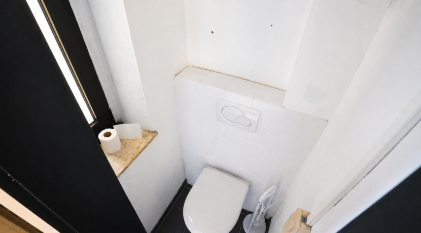 WC