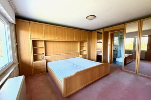 Schlafzimmer mit Bad en Suite (aktuell)