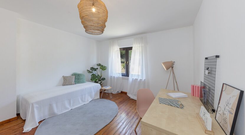 Arbeits-/Gästezimmer