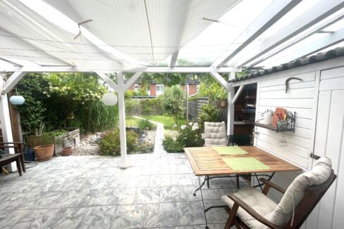 Überdachte Terrasse