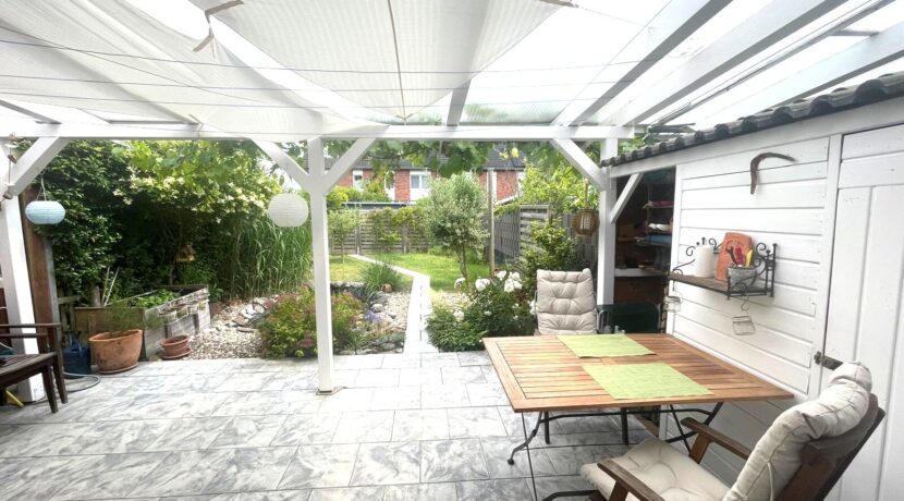 Überdachte Terrasse