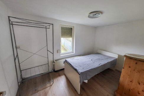 Zimmer 1 OG
