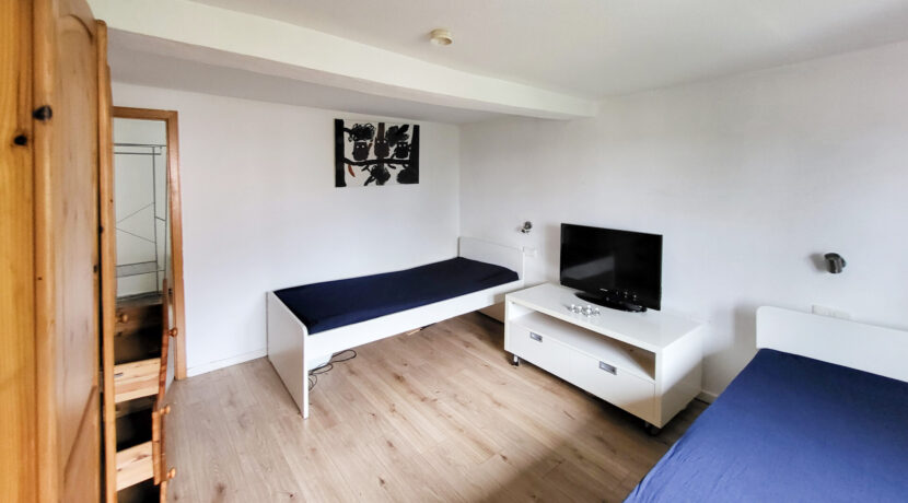 Zimmer 2 OG