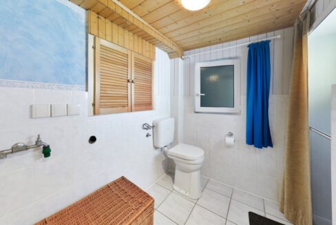 Waschküche mit WC