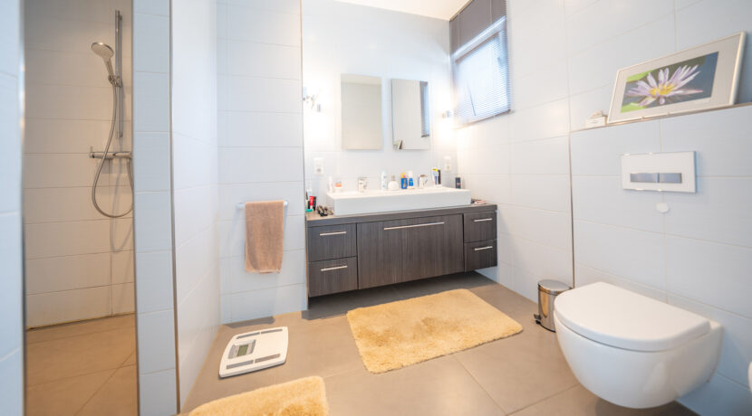 Badezimmer DG