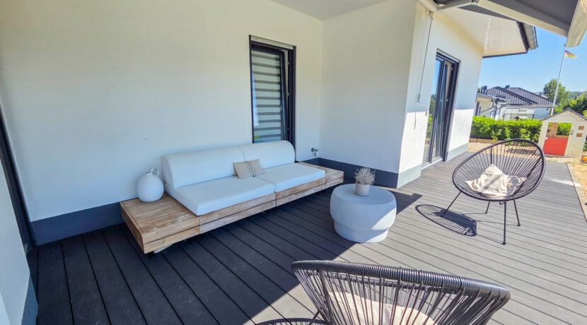überdachte Terrasse