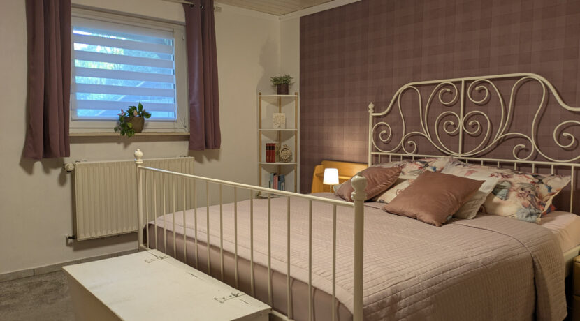 Schlafzimmer UG