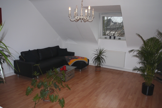 Gemütliche und helle 2 Zimmer Wohnung in zentraler Lage. - Foto 1