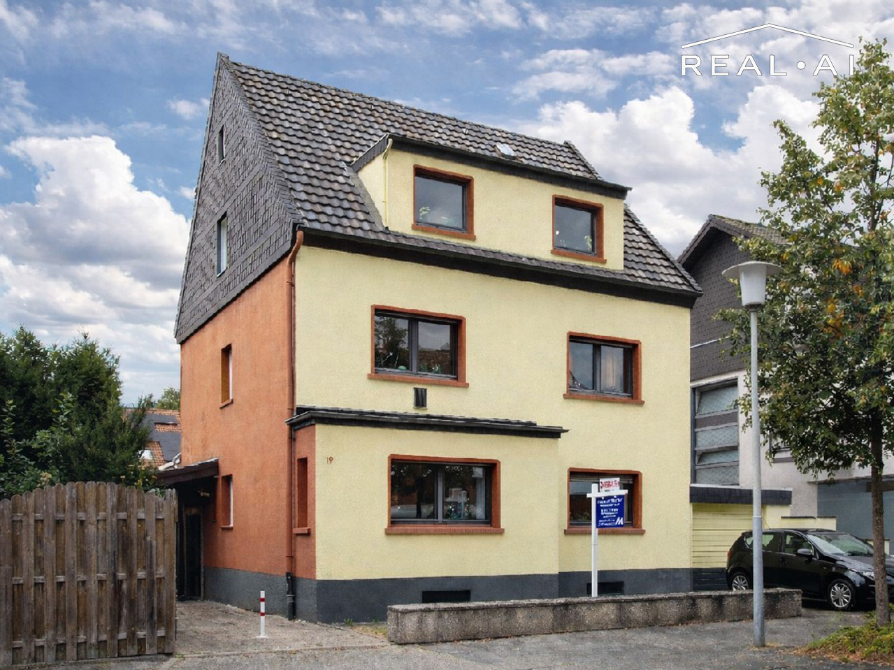 Kapitalanlage mit Entwicklungspotenzial: 2-3-Familienhaus + Nebengebäude