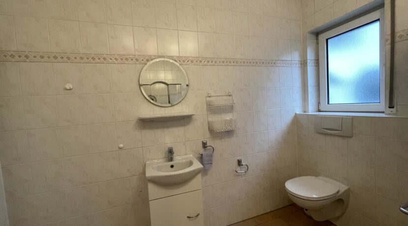 Badezimmer EG