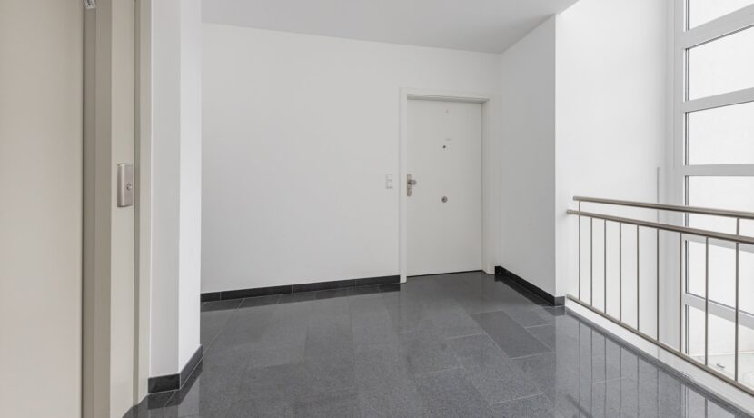 Hausflur mit Aufzug