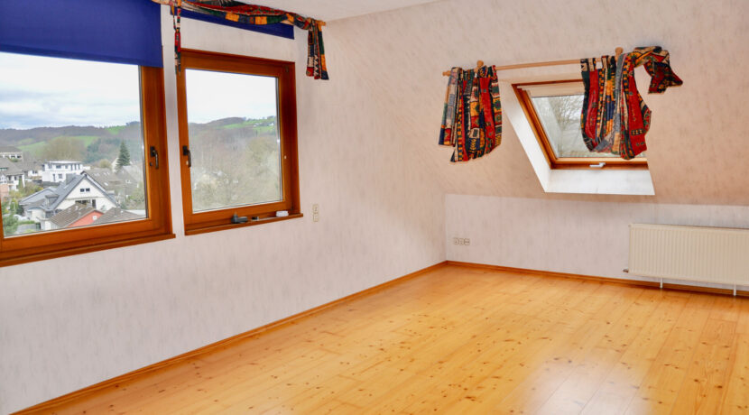 Wohnzimmer (OG)