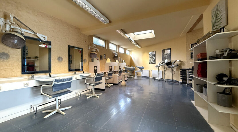 Salon EG