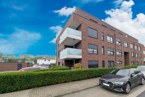 Straßenansicht